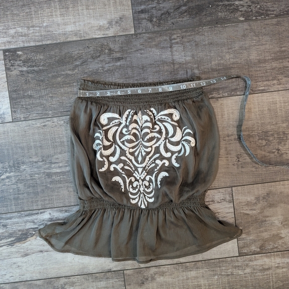 Cache Gray Bubble Mini Skirt with Ruffled Smocked Design - Picture 5 of 7